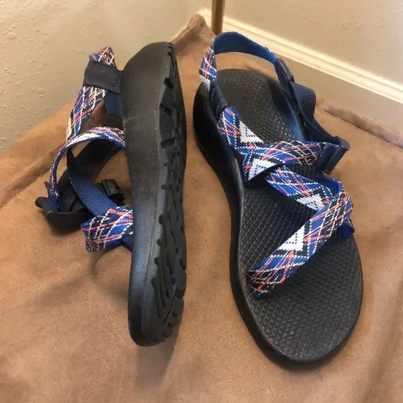 COPY - Chaco Sandals Size:7/Multi color abstract design - Picture 2 of 5